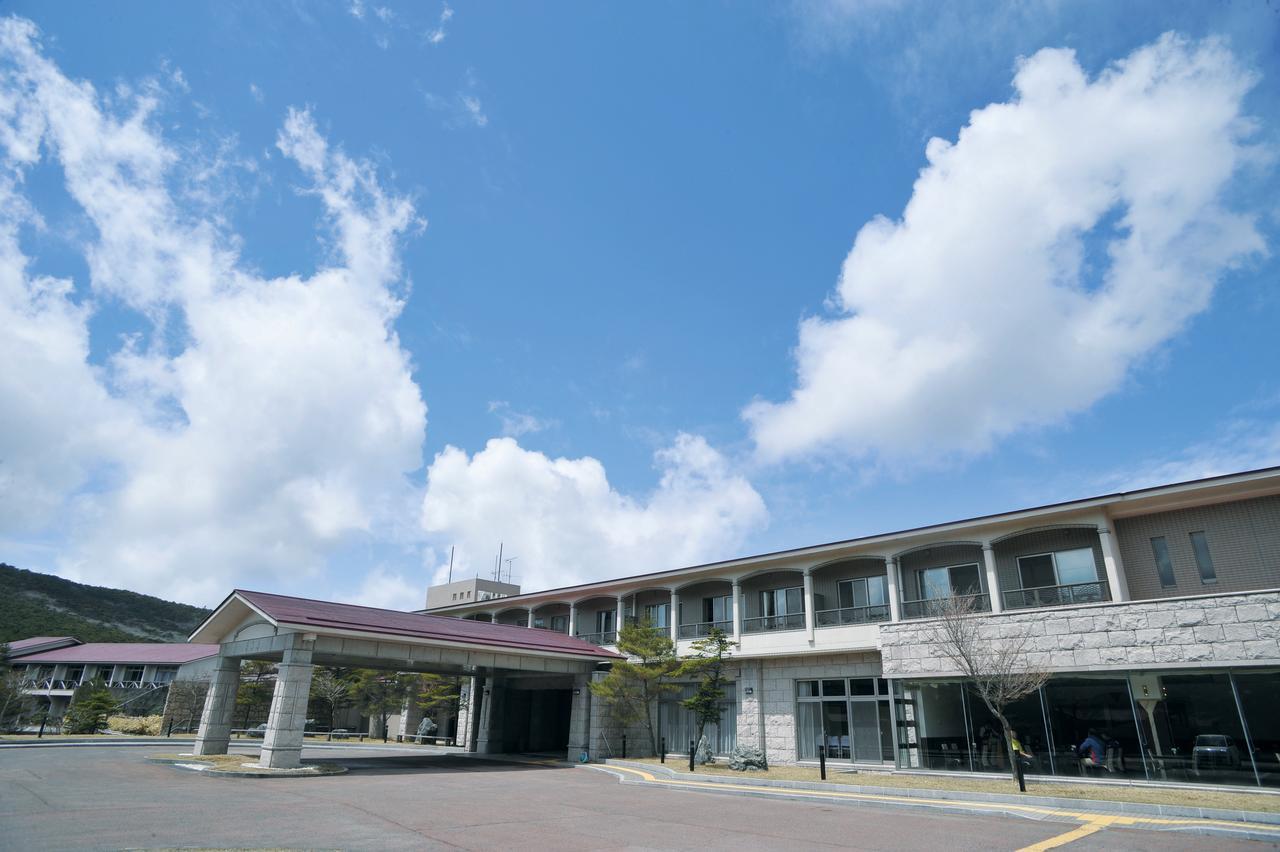 Ebino Kogenso Hotel Kirishima Exterior photo